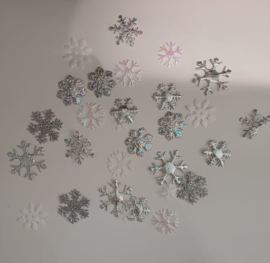 200 Snowflakes Christmas Decoration