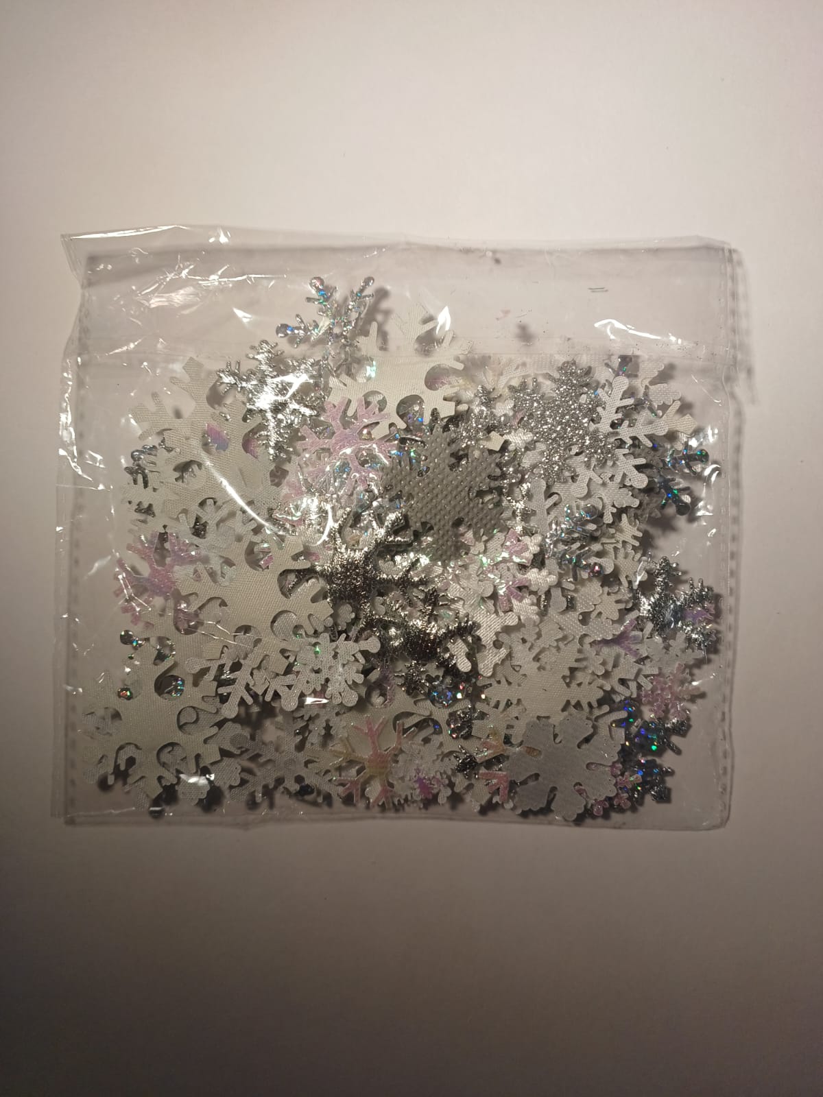 200 Snowflakes Christmas Decoration